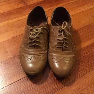 Aldo Brown Leather Flats